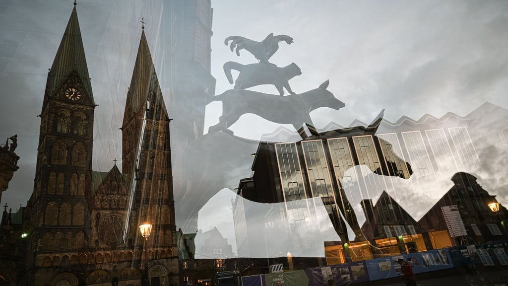 Die Bremer Stadtmusikanten führen virtuell durch Bremen. (Archivbild)