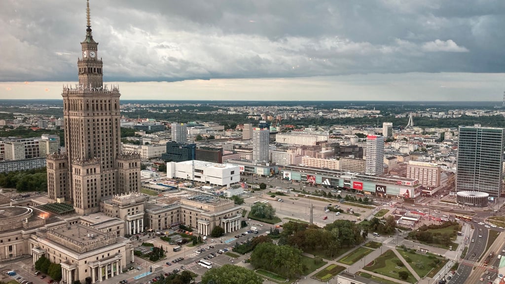 Verbesserungen für die Lebenssituation queerer Menschen: Im Gay Travel Index 2026 klettert Polen von Platz 118 auf Platz 59.