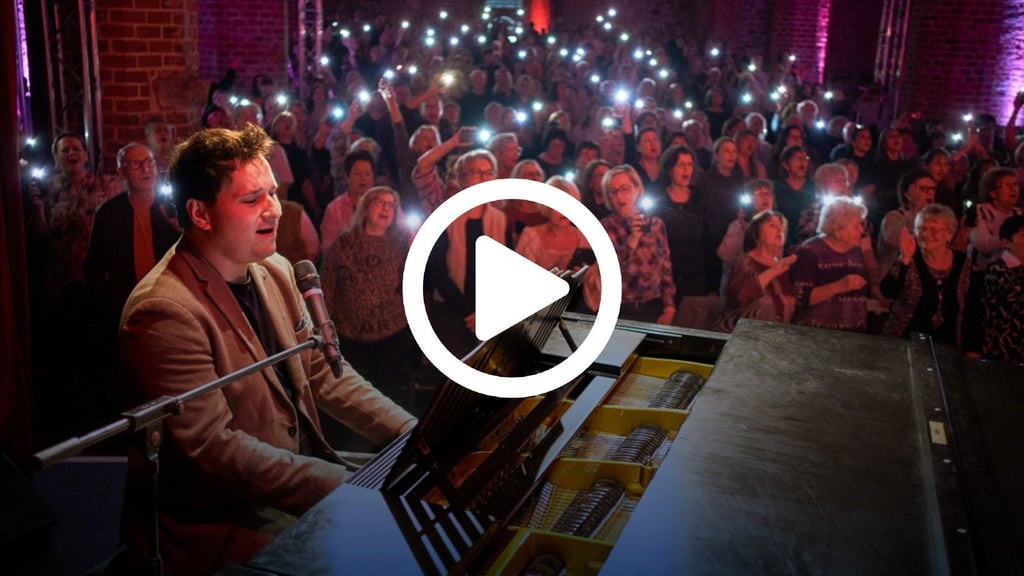 Zum zehnten Mal fand das Rudelsingen in der Dessauer Marienkirche statt und hat die Besucher begeistert. 