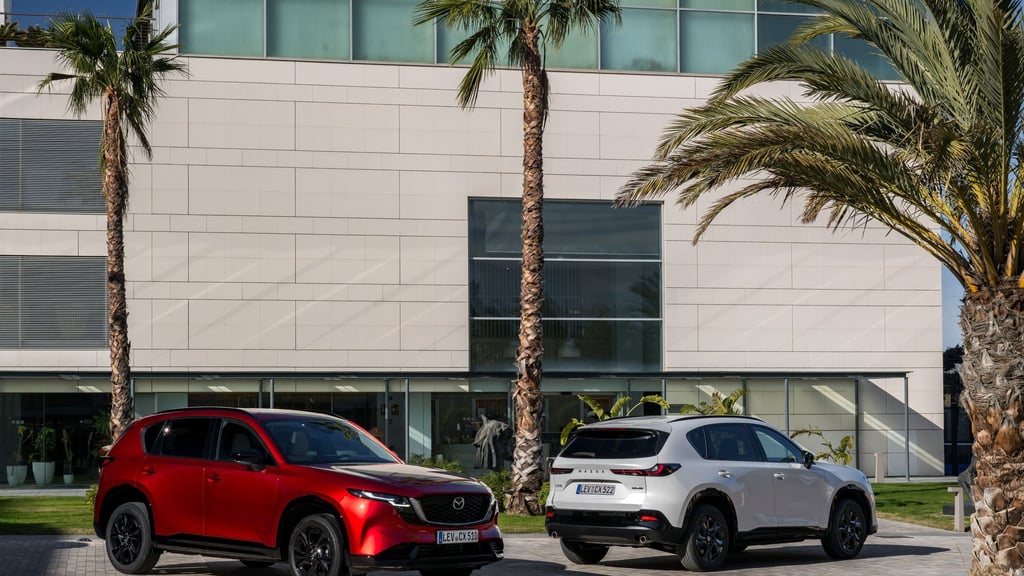 Mehr Platz und Komfort: Der neue Mazda CX-5 bietet mehr Beinfreiheit und einen größeren Kofferraum mit bis zu 2.019 Litern Volumen.