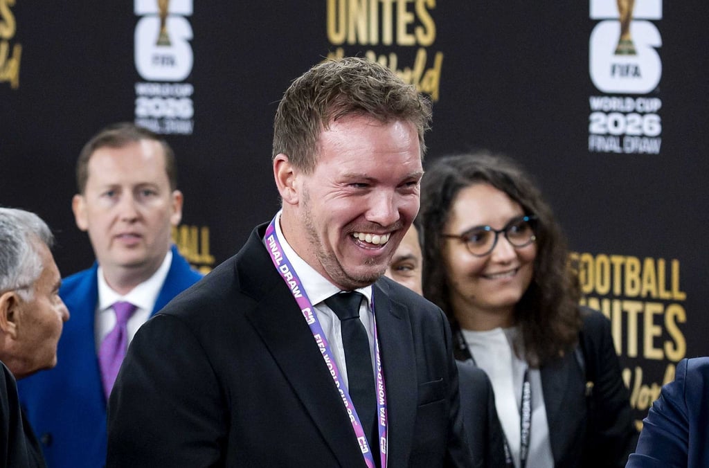 Bundestrainer Julian Nagelsmann beobachtet seine Spieler genau. (Archivbild)