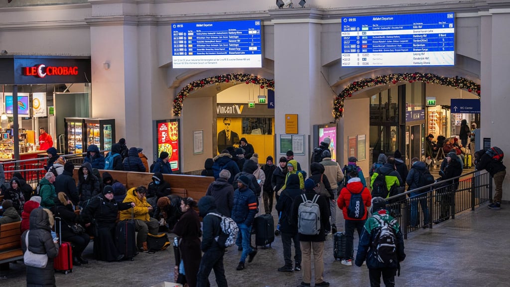 Der 18-Jährige fiel dem Zivilfahnder im Personentunnel des Hauptbahnhofs auf. (Archivbild)