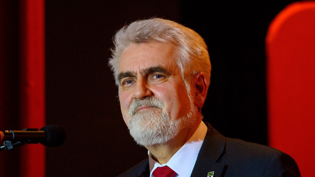 Sachsen-Anhalts Umweltminister Armin Willingmann (SPD) will weiter in den Artenschutz investieren. (Archivbild)