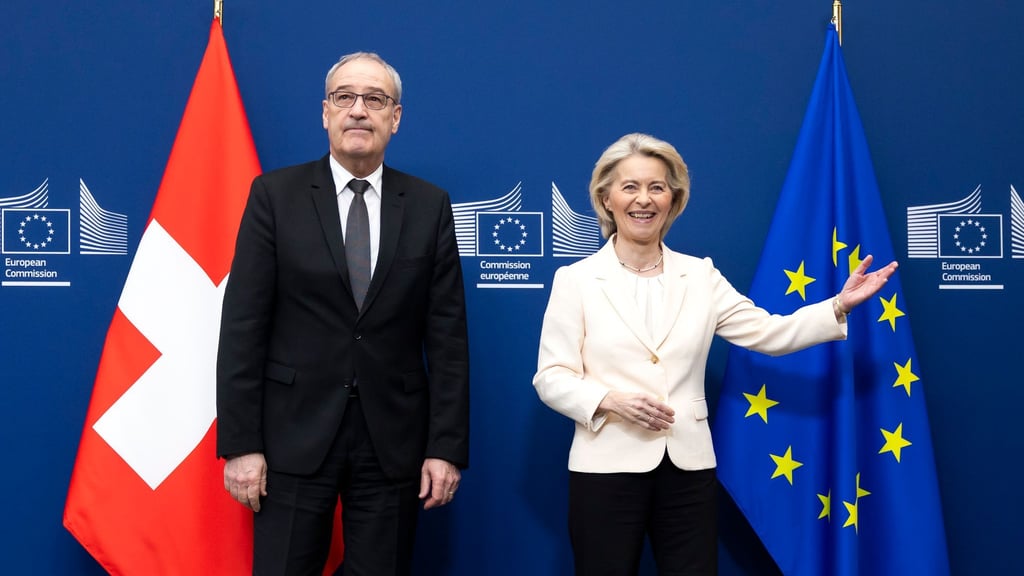 Unterzeichneten die Abkommen in Brüssel: EU-Kommissionspräsidentin Ursula von der Leyen und Guy Parmelin, Bundespräsident der Schweiz.