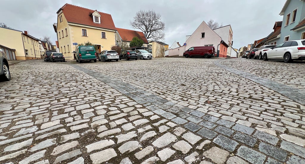 Der Ausbau von Straßen im Bernburger Schlossbezirk ist eines der beiden Großprojekte, die die Stadt aus den Geldern des Sonderinvestitionsprogramm des Bundes finanzieren will.