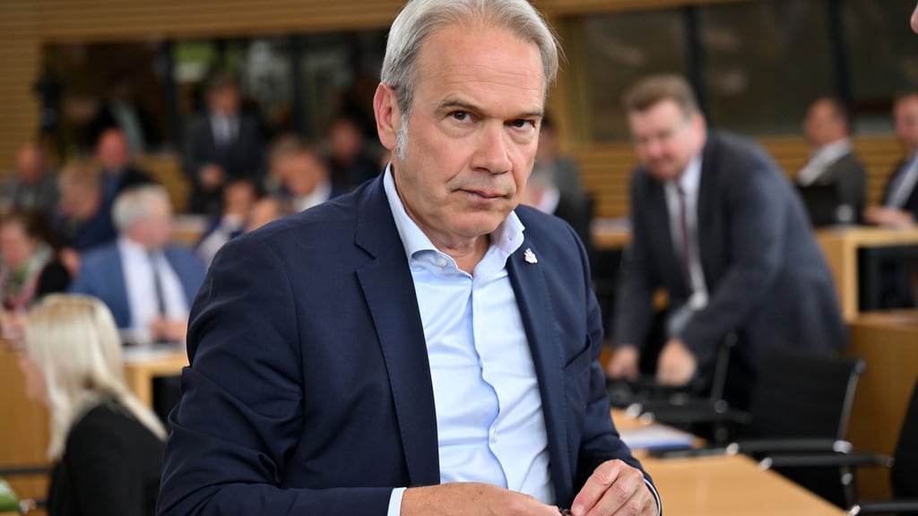 Thüringens Innenminister Georg Maier (SPD) sieht die Gefahr einer asymmetrischen Gegenreaktion des Irans auch auf Deutschland. (Archivbild)