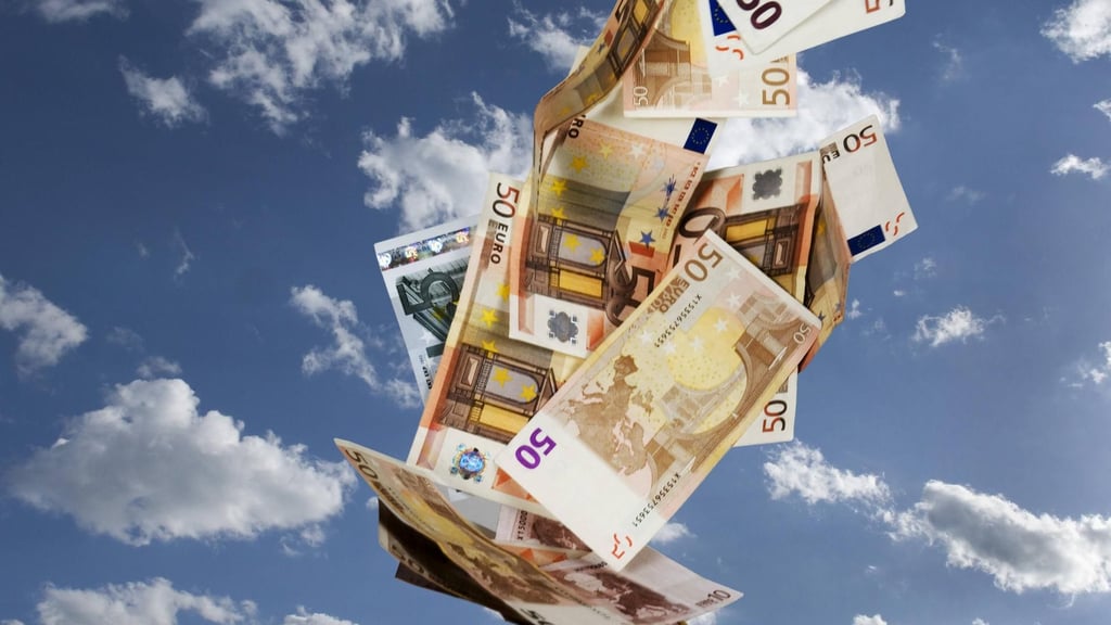 Eine Frau aus Mansfeld-Südharz kann sich über einen Geldregen freuen.