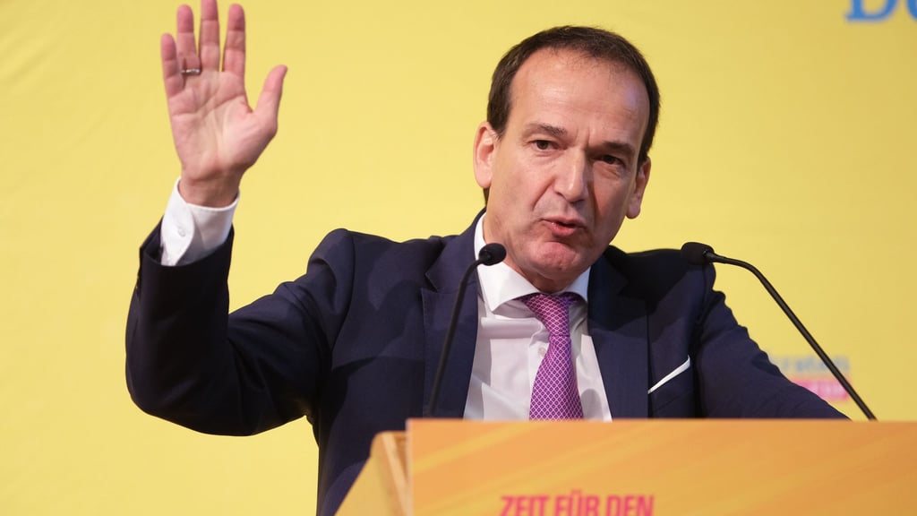 FDP-Fraktionschef Andreas Silbersack hat den Programmentwurf der AfD Sachsen-Anhalt für die Landtagswahl kritisiert. (Archivbild)