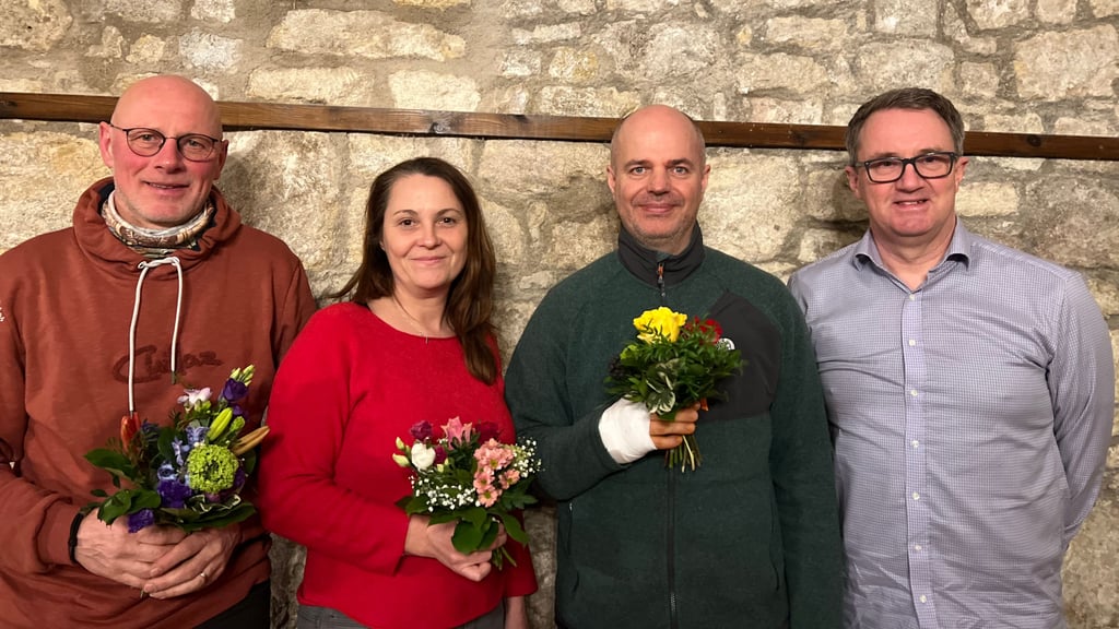 Der neue Vorstand: Vorsitzender Erik Neumann (2.v.r.), sein Stellvertreter René Grimm (links), Schriftführerin Annabelle Bujok und Beisitzer Rainer Fricke. Es fehlt Schatzmeisterin Katrin Vogt.