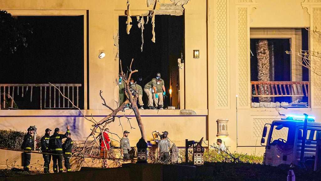 Rettungskräfte am Fairmont-Hotel in Dubai im Einsatz.