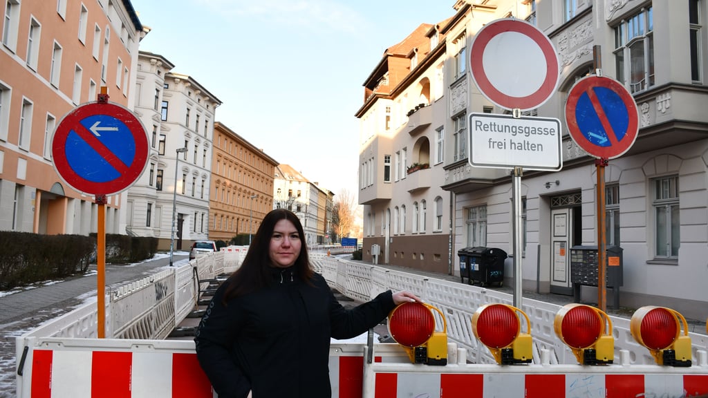 In Magdeburg-Stadtfeld gibt es Ärger wegen Falschparkern. Anwohner können ihr Grundstück nicht verlassen.