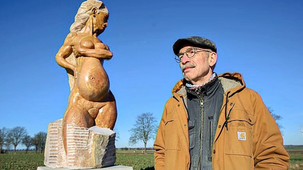 Künstler Dieter Homeyer und seine Nackte