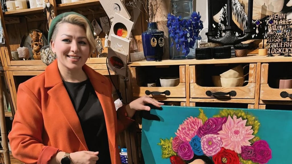 Exil-Iranerin Faryad Parwisibaran