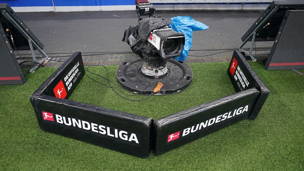 Die Deutsche Fußball Liga firmiert ab der kommenden Saison unter dem Namen Bundesliga. (Archivbild)