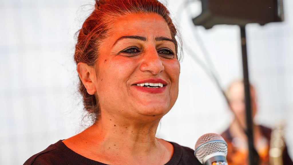 Die Grünen-Politikerin Sahhanim Görgü-Philipp legte ihr Amt als Vizepräsidentin der Bürgerschaft nieder. (Archivbild)