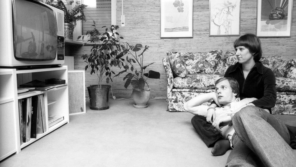 Eine verspätete Ausstrahlung, ein schnelles Verbot und jahrzehntelanges Archivdasein: "Geschlossene Gesellschaft" gilt als einer der brisantesten DDR-Filme.