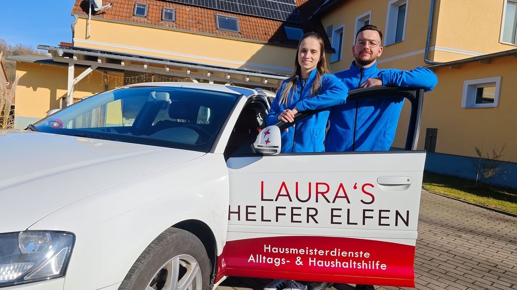 Laura Tautrim und ihr Partner Michael Herzog aus Wimmelburg sind als „Lauras Helfer Elfen“ für ihre Kunden im Einsatz.