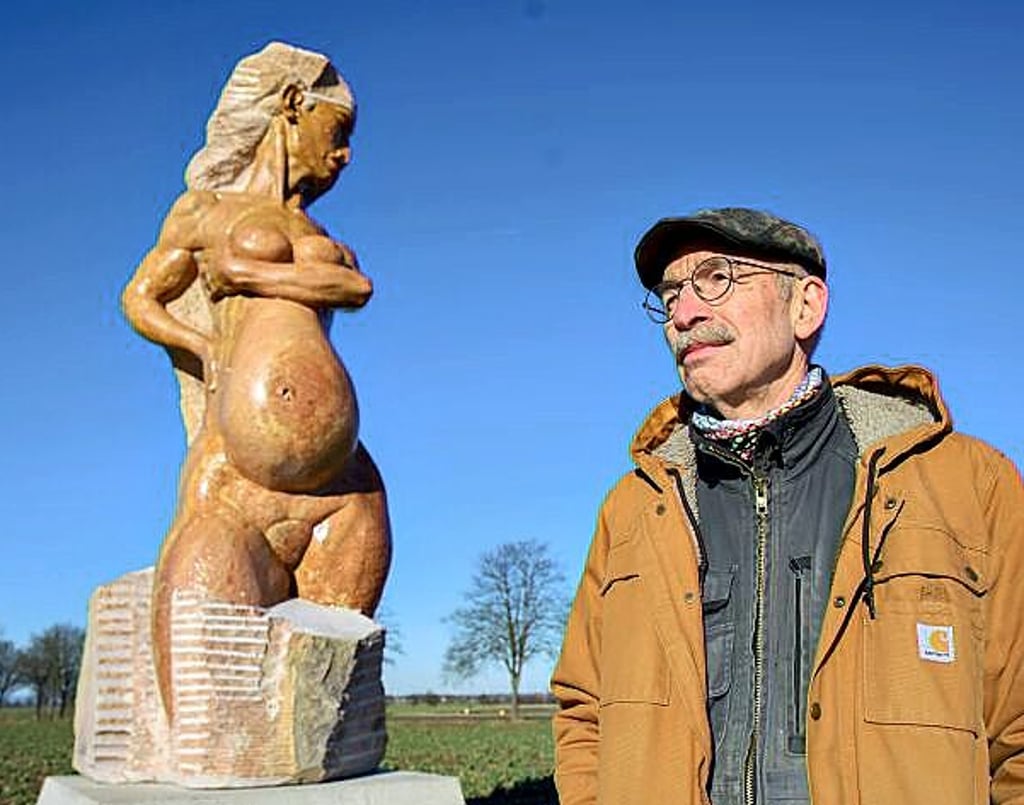 Künstler Dieter Homeyer und seine Nackte