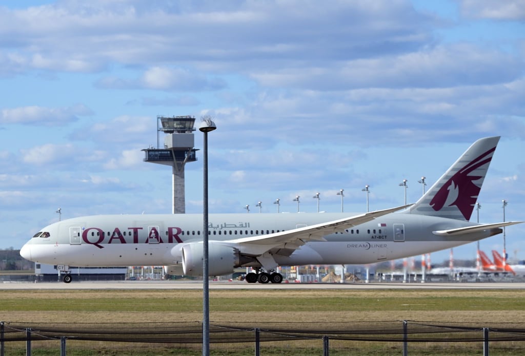 Auf Verbindungen in den Nahen Osten kommt es am BER nach wie vor zu weitreichenden Einschränkungen. (Archivbild)