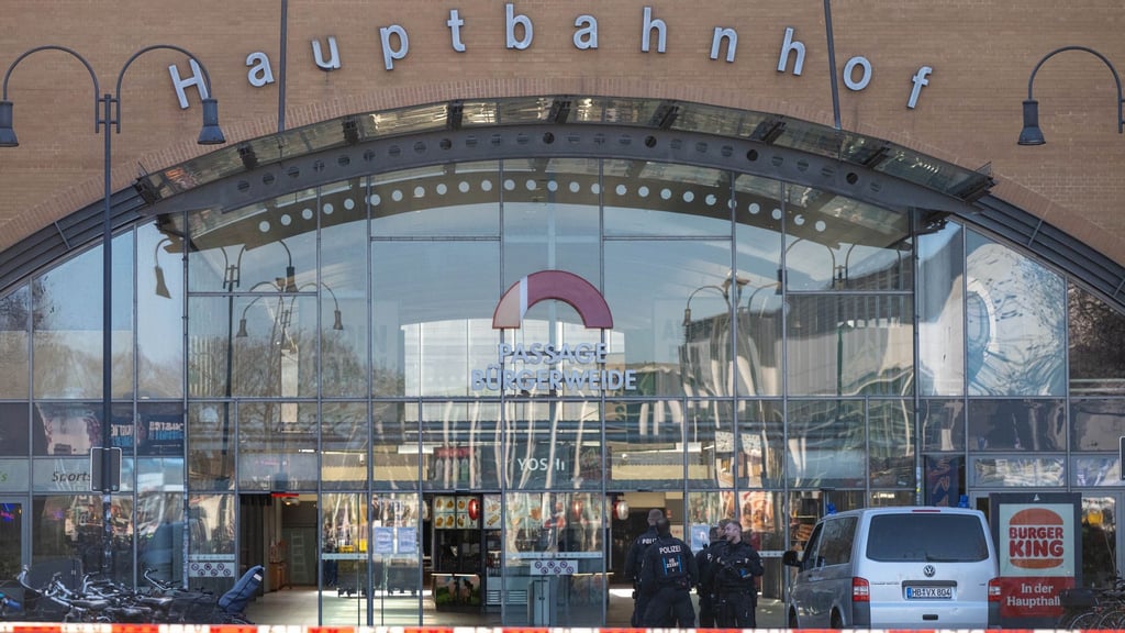 Nach einer Bombendrohung war der Bremer Hauptbahnhof vorübergehend gesperrt.