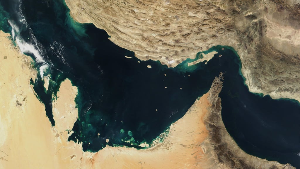Auf der Satellitenaufnahme sind der Persische Golf, die Straße von Hormus und der Golf von Oman zu sehen. (Archivbild)