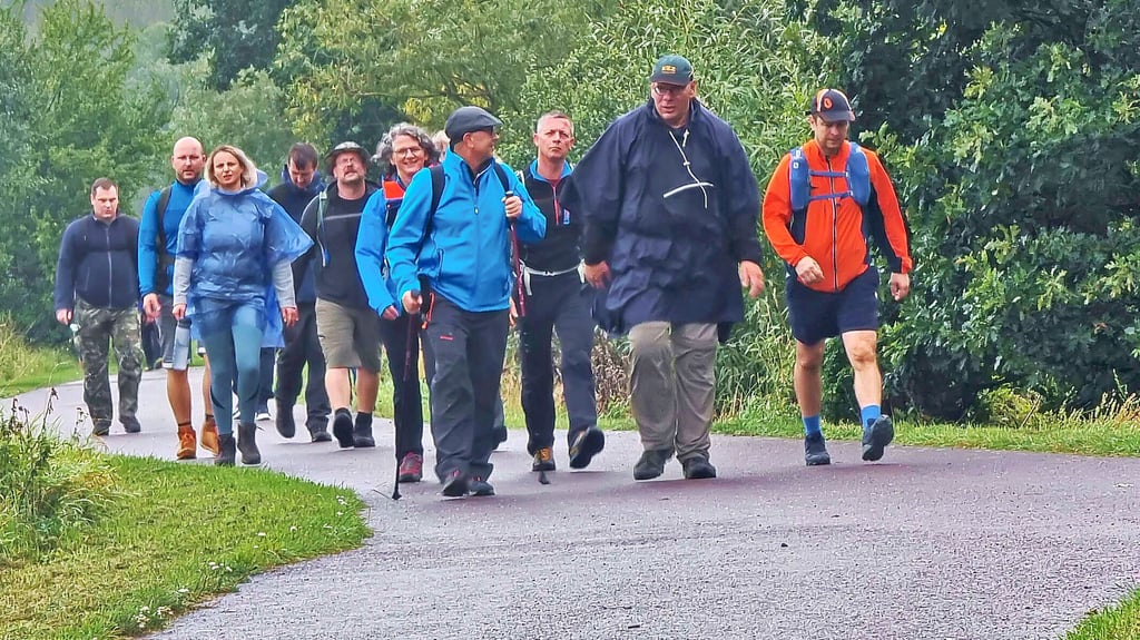 Es wird eine Neuauflage des 50-Kilometer-Marsches geben – hier ein Bild des Marsches im Jahr 2021. Dieser soll durch Aschersleben, das Seeland sowie die Städte Arnstein und Falkenstein führen.