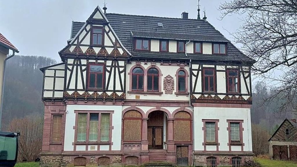 Im ehemaligen Stolberger Krankenhaus sollen ein Montantouristisches Zentrum und ein barrierefreies Gemeindezentrum entstehen. 