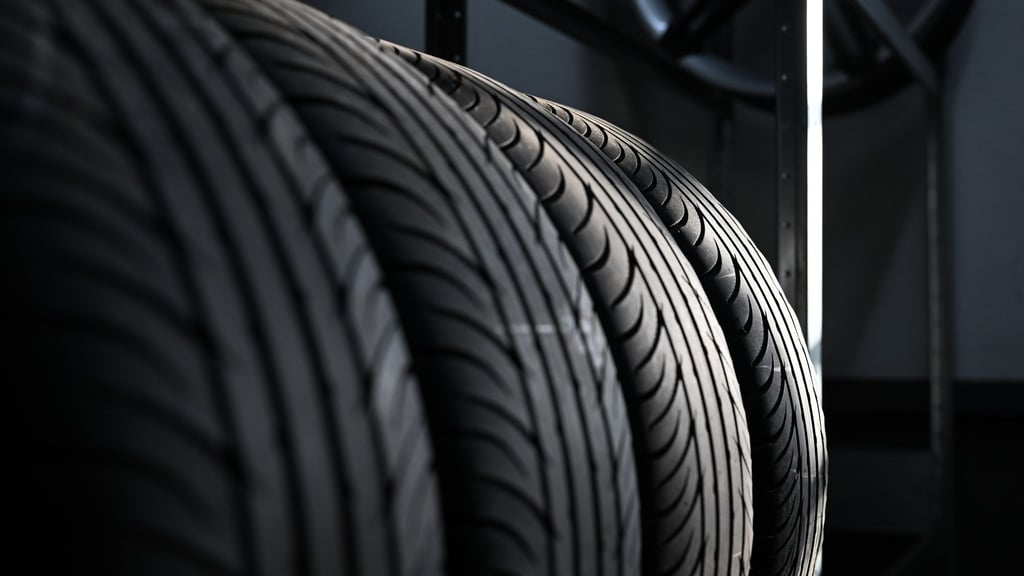 Sommerreifen im Test: Über die Hälfte der getesteten Modelle erhielt die AvD-Bewertung „sehr gut“.