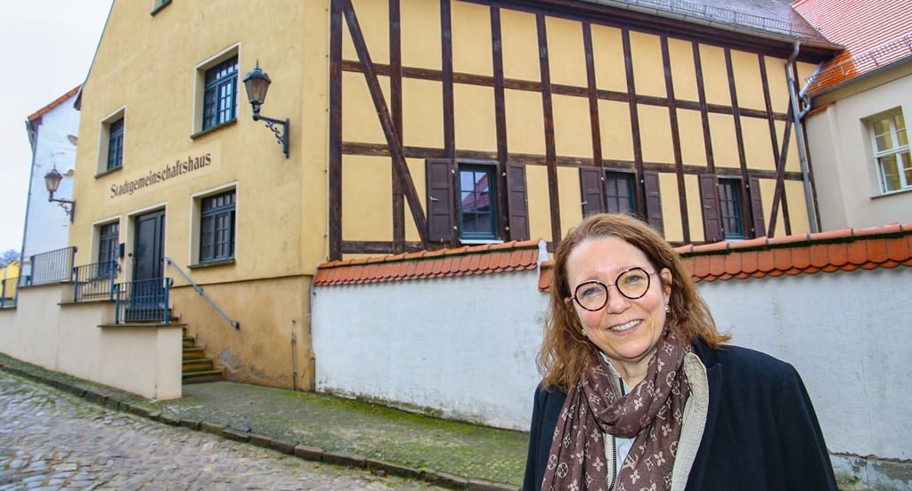 Die Fassade und die Balken am Stadtgemeinschaftshaus sollen in diesem Jahr laut Bürgermeisterin Anja Twietmeyer erneuert werden.