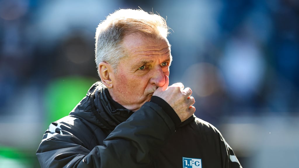 Petrik Sander kann als Trainer des 1. FC Magdeburg auch mal knallhart durchgreifen.