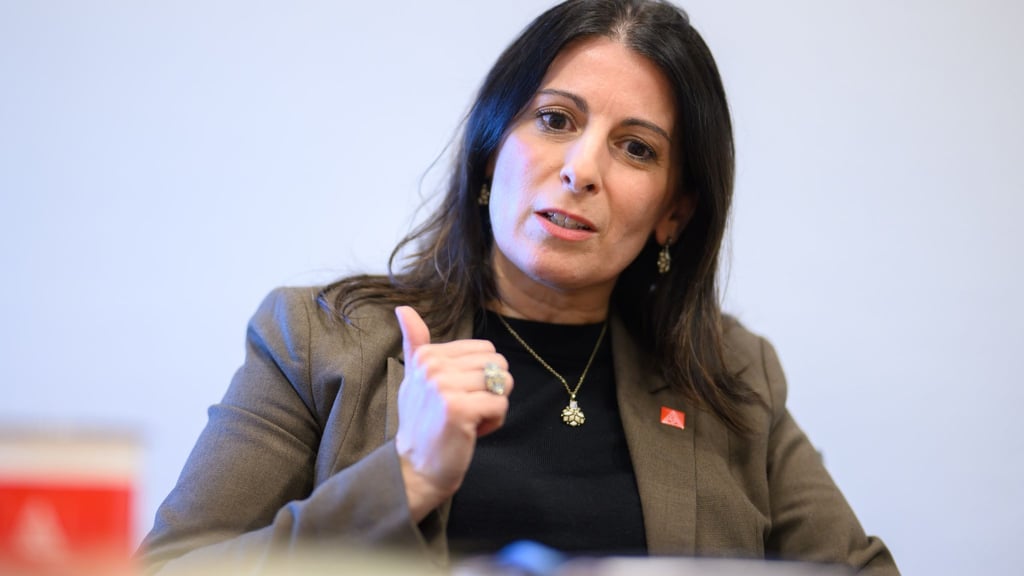 Bei Volkswagen wird der Betriebsrat neu gewählt. Amtsinhaberin Daniela Cavallo bewirbt sich erneut um den Vorsitz.