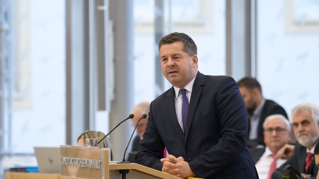 Ministerpräsident Sven Schulze (CDU) skizzierte  seinen Kurs bis zur Landtagswahl.