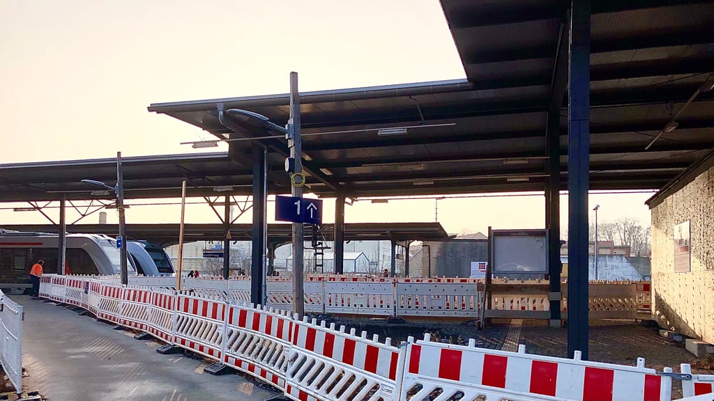 Noch immer eine Baustelle: der Bahnhof Quedlinburg. Seit rund zwei Jahren herrscht hier Stillstand - woran sich auch so schnell nichts ändern wird.
