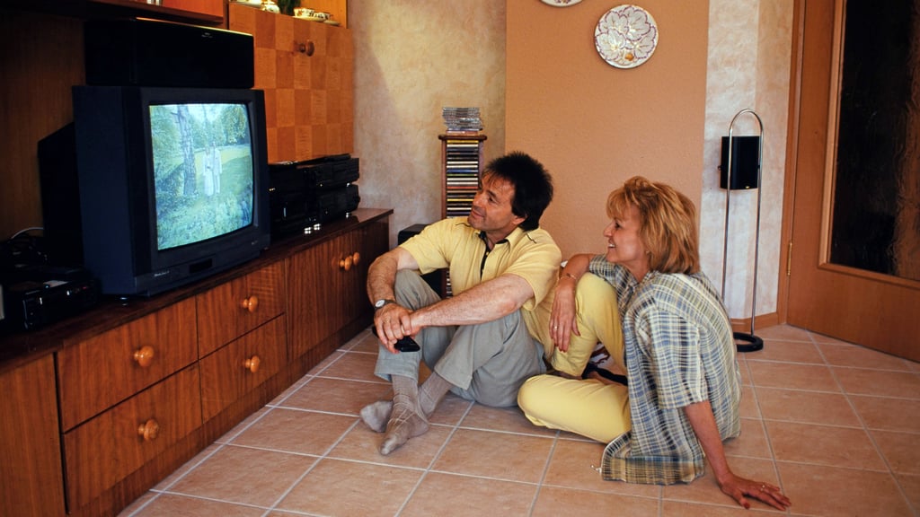 Eine verspätete Ausstrahlung, ein schnelles Verbot und jahrzehntelanges Archivdasein: "Geschlossene Gesellschaft" gilt als einer der brisantesten DDR-Filme.