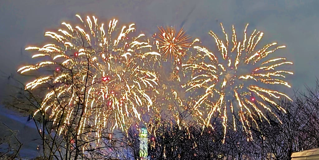 Schön anzusehen, aber auch brandgefährlich. Silvesterfeuerwerke könnten  in Osterwiecker  Ortsteilen bald reguliert werden.
