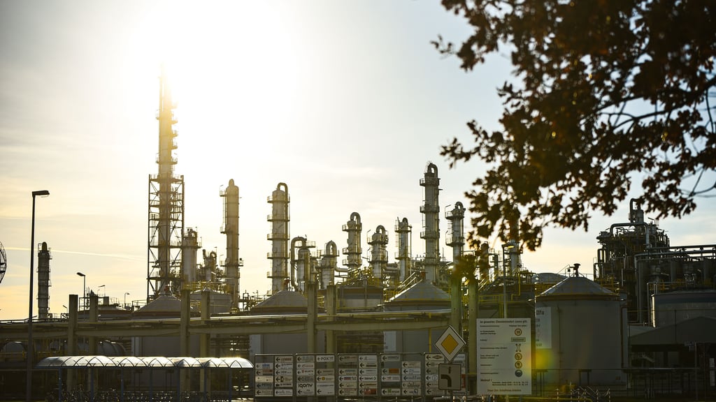 Das Domo-Chemiewerk befindet sich aktuell in einer Art Notbetrieb. Die Produktion ist gedrosselt.