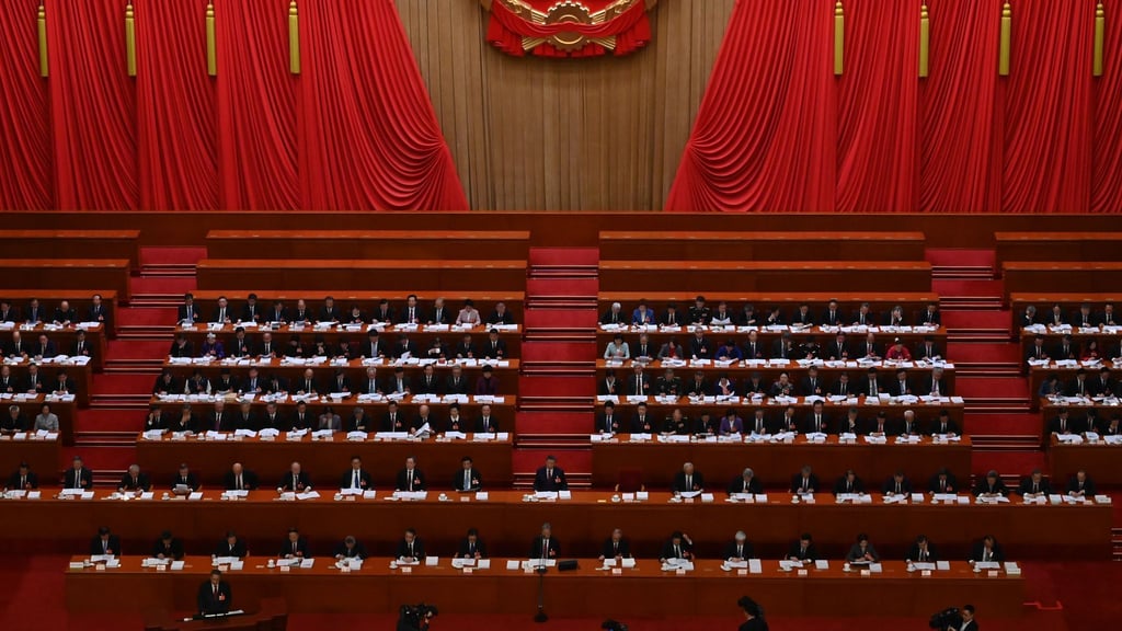 Chinas Parlament tagt einmal im Jahr und stimmt in diesem Jahr auch über den Fünfjahresplan ab.