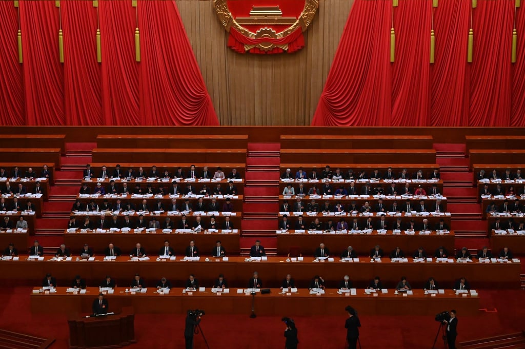 Chinas Parlament tagt einmal im Jahr und stimmt in diesem Jahr auch über den Fünfjahresplan ab.