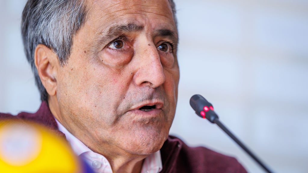 Niroomand ärgerte sich sehr über den Auftritt seines Teams. (Archivbild)