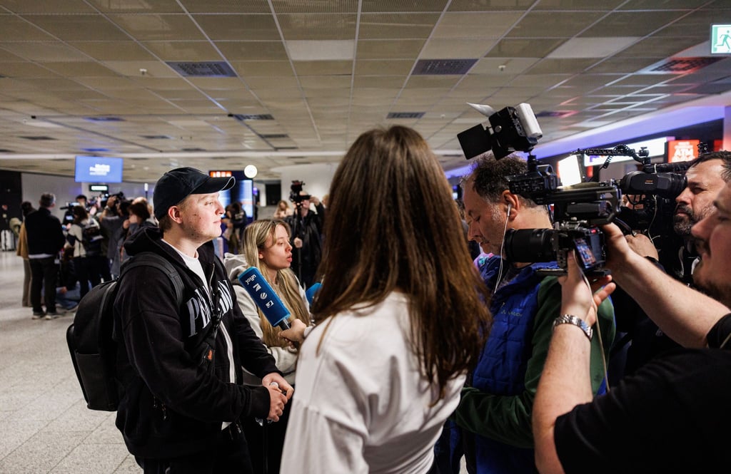 „Natürlich ist es beunruhigend, wenn man Raketen über die Köpfe fliegen sieht“, sagt Carl Wagener.