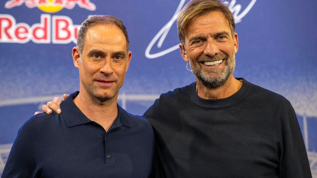 Jürgen Klopp (Global Head of Soccer bei Red Bull) mit Red-Bull-CEO Oliver Mintzlaff (l.).