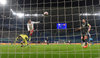 Justin Kluivert trifft zum 3:2 gegen Manchester United.