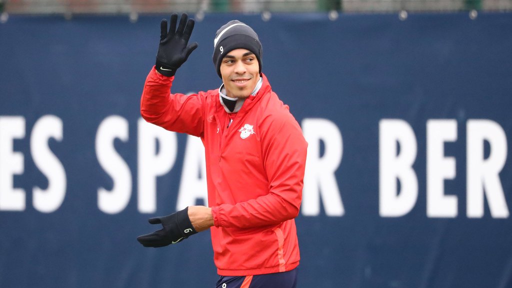 Yussuf Poulsen sieht sich bei RB Leipzig starker Konkurrenz gegenüber.