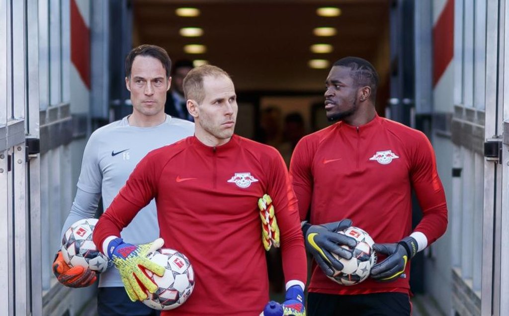 Muss Torwarttrainer Frederik Gößling (li) künftig mit neuen Torhütergesichtern arbeiten?