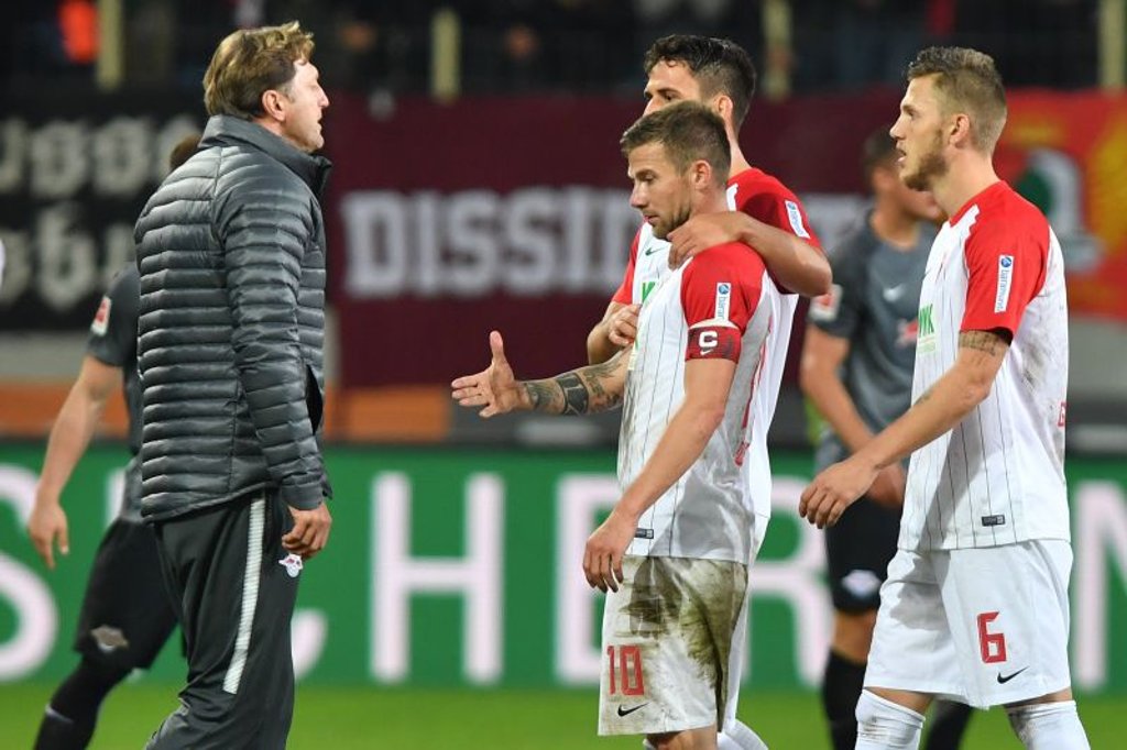 Ralph Hasenhüttl findet im Nachhinein, dass er die Hand von Daniel Baier nicht hätte ausschlagen dürfen.