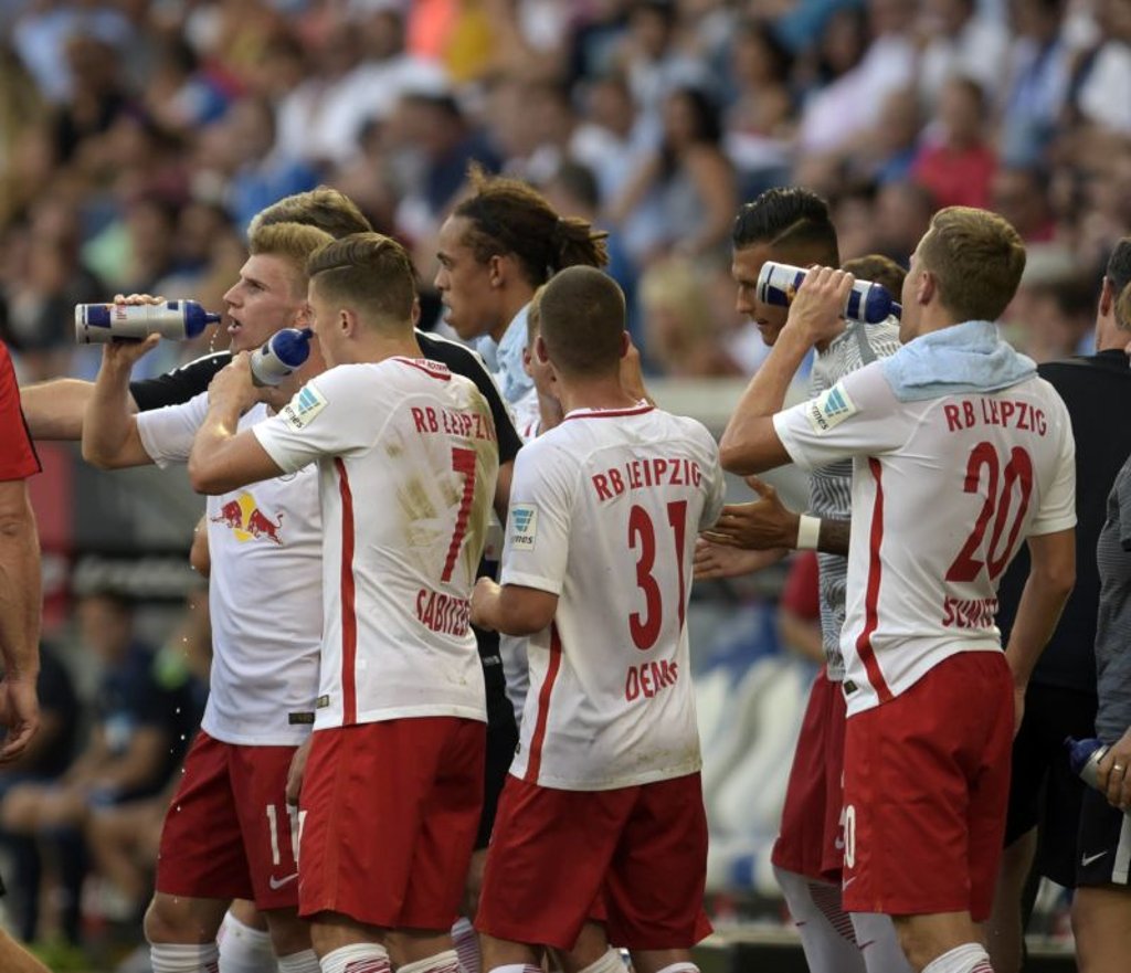 RB Leipzig wies am Mittwoch darauf hin, dass beim Spiel gegen BK Häcken auf ausreichend viel Wasser geachtet werden soll.