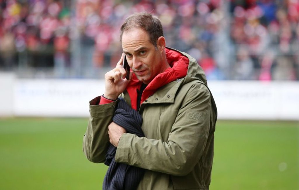 Oliver Mintzlaff hat für zusätzliche Einnahmen immer ein offenes Ohr. (Foto.: Imago)
