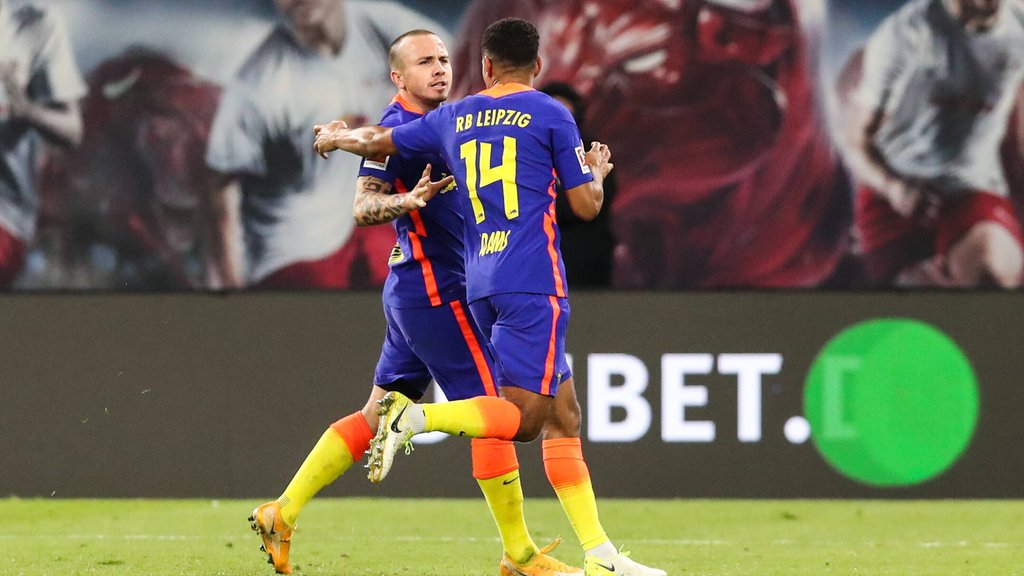 Adams und Angelino verstehen sich bei RB Leipzig bestens.