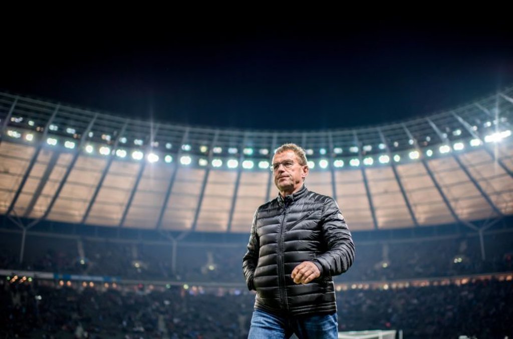 Ralf Rangnick weiß, dass der Alltag in der Bundesliga krank machen kann.