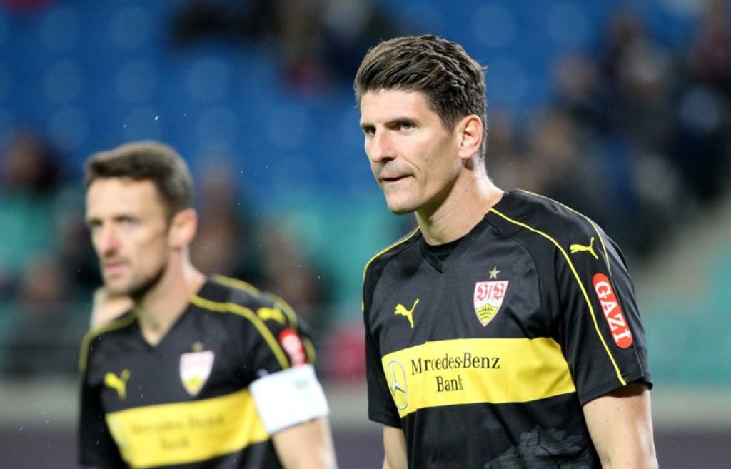 Mario Gomez will mit einem guten Spiel gegen RB Leipzig raus aus der VfB-Misere.